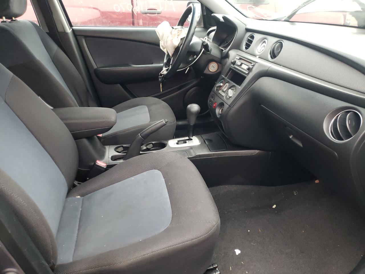 Photo 5 from auction – 2005 MITSUBISHI OUTLANDER with VIN JA4LX31F75U005509