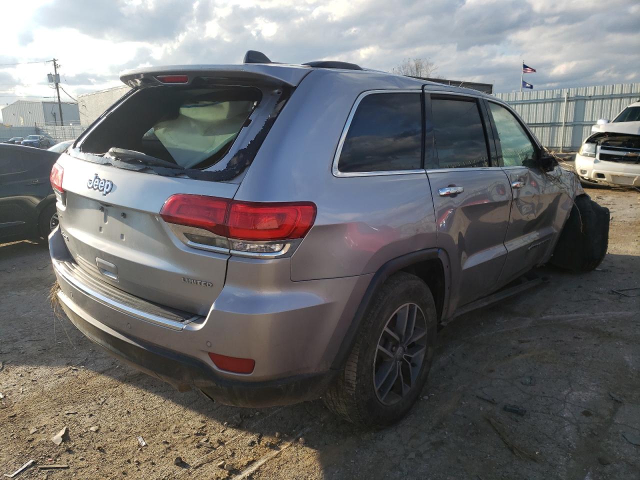 Photo 4 from auction – 2017 JEEP GRAND CHER with VIN 1C4RJFBG4HC865159