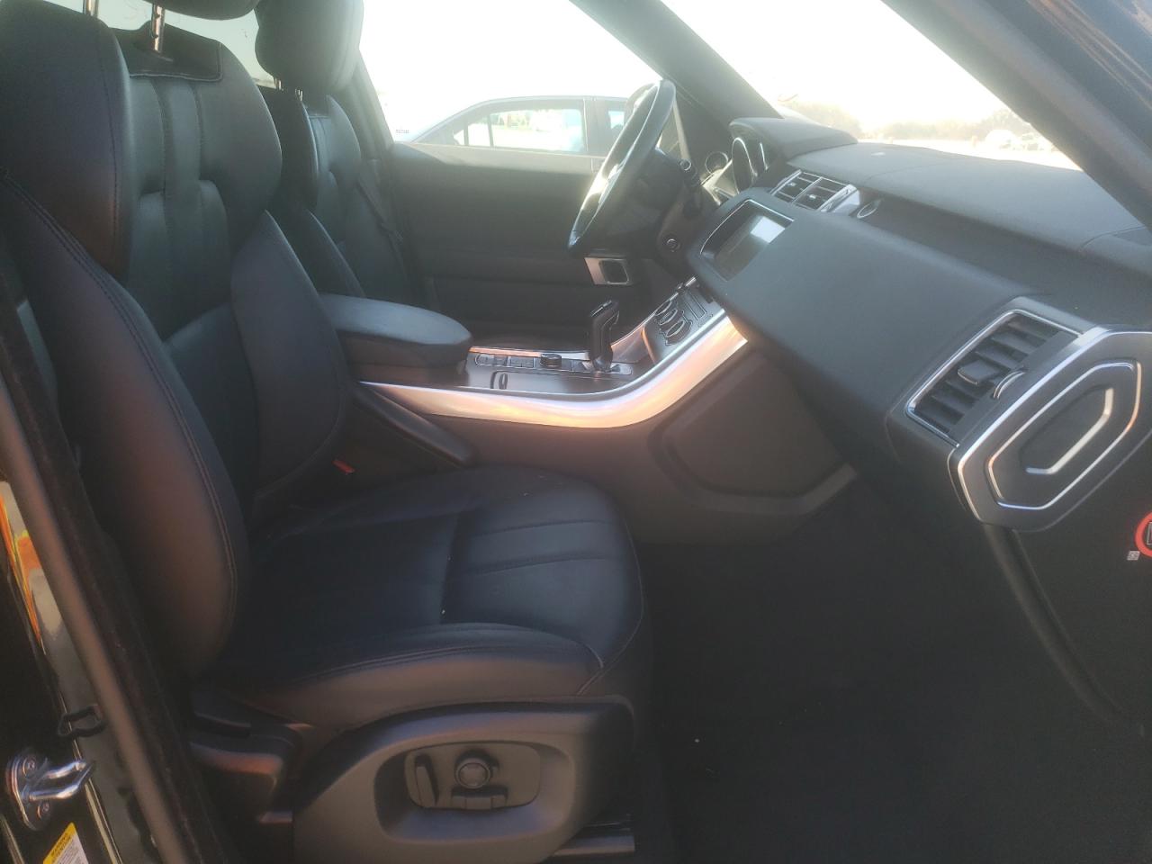 Photo 5 from auction – 2017 LAND ROVER RANGE ROVE with VIN SALWG2FV1HA141422