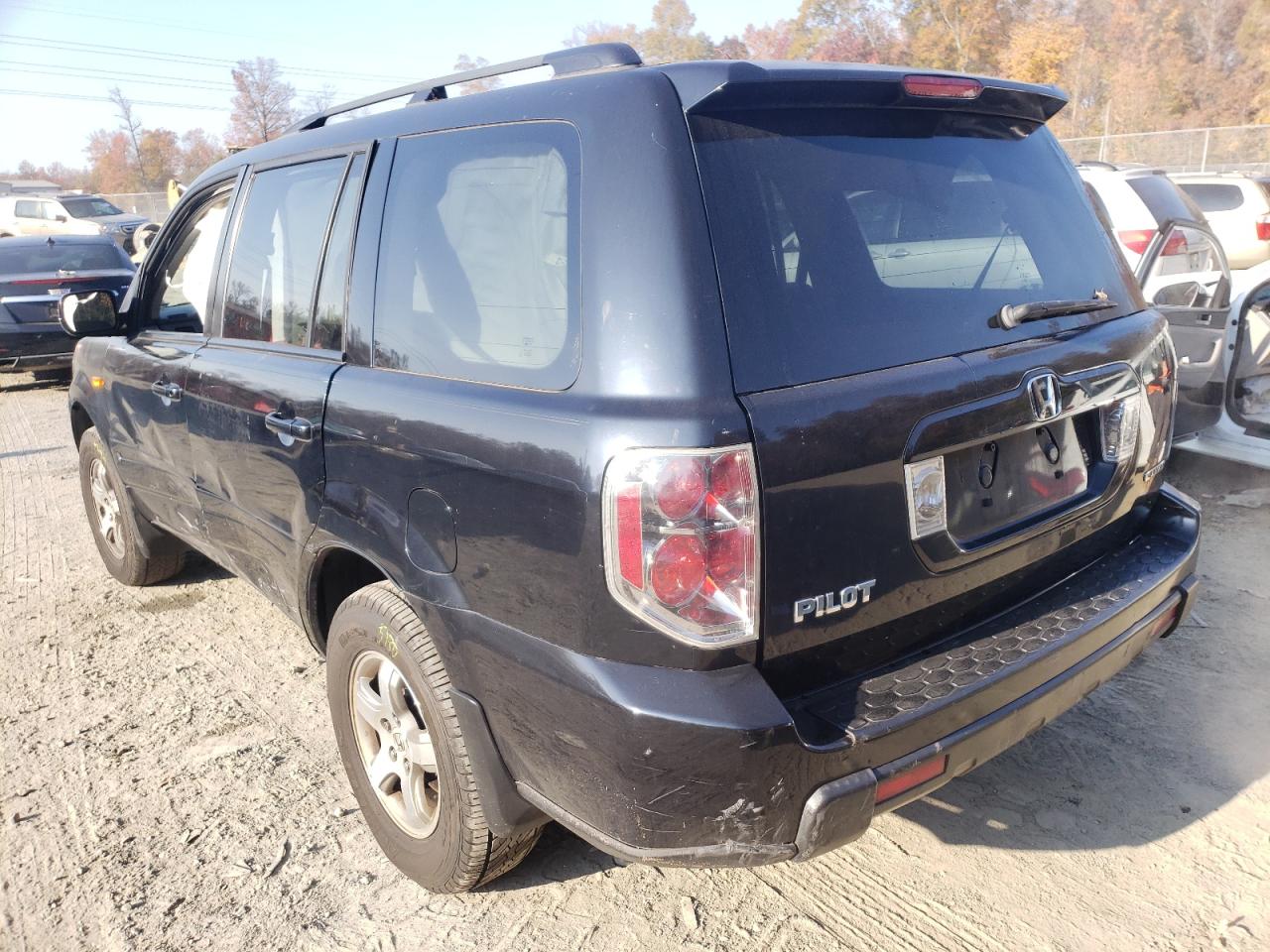 Photo 3 from auction – 2006 HONDA PILOT EX with VIN 5FNYF18426B027970