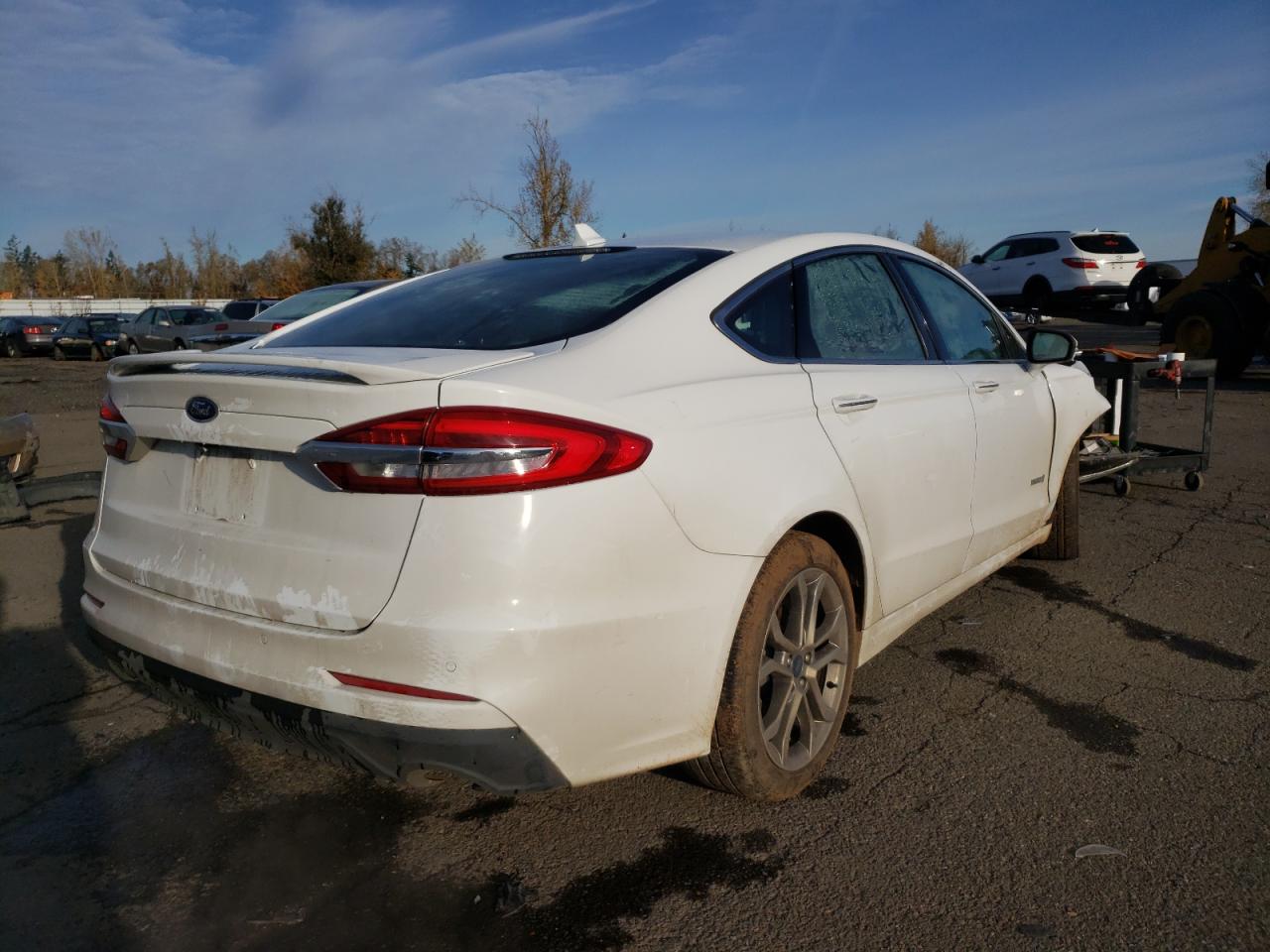 Photo 4 from auction – 2019 FORD FUSION TIT with VIN 3FA6P0RU7KR259668