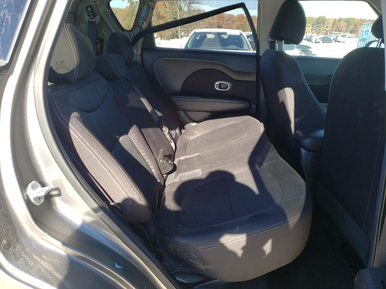 Photo 6 from auction – 2018 KIA SOUL with VIN KNDJN2A28J7541095