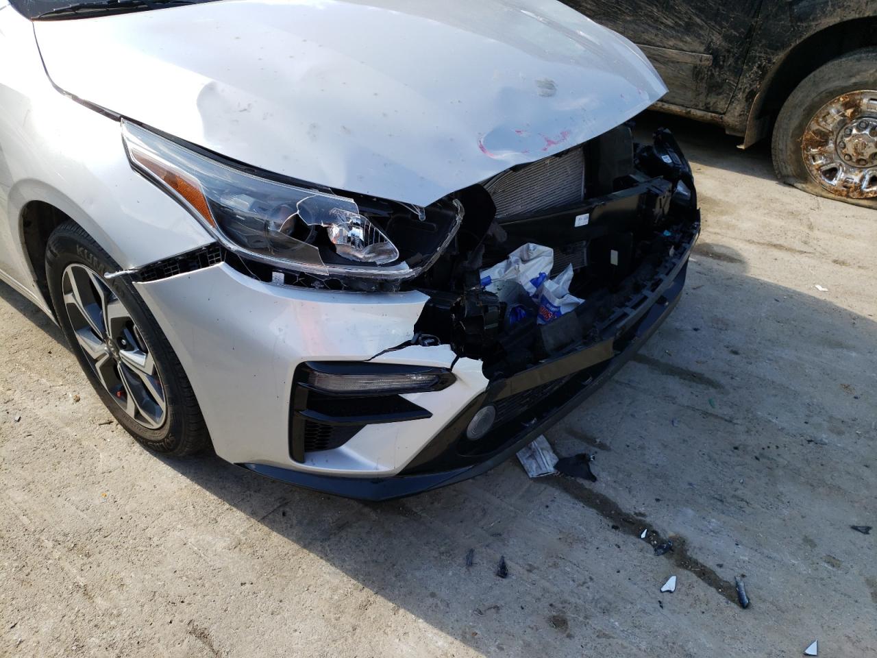 Photo 9 from auction – 2020 KIA FORTE FE with VIN 3KPF24AD6LE234216