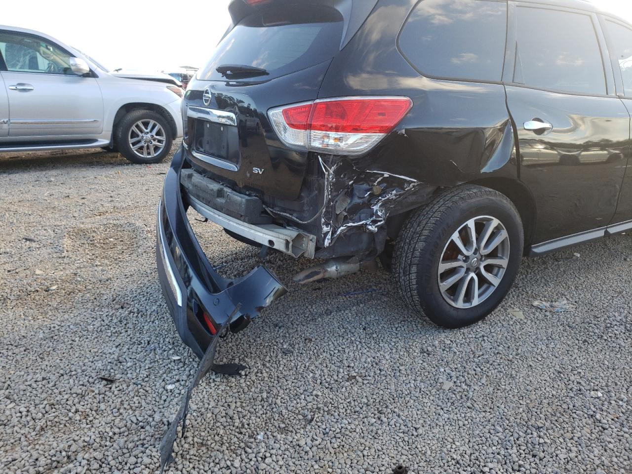 Photo 9 from auction – 2013 NISSAN PATHFINDER with VIN 5N1AR2MN4DC635587