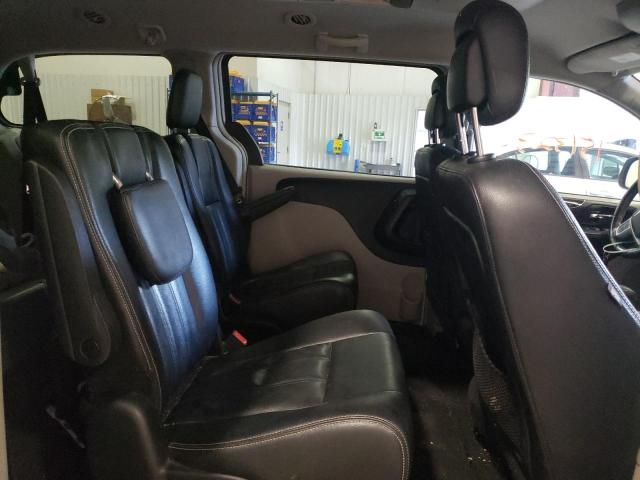 Photo 8 from auction – 2016 CHRYSLER TOWN & COU with VIN 2C4RC1BG0GR289086