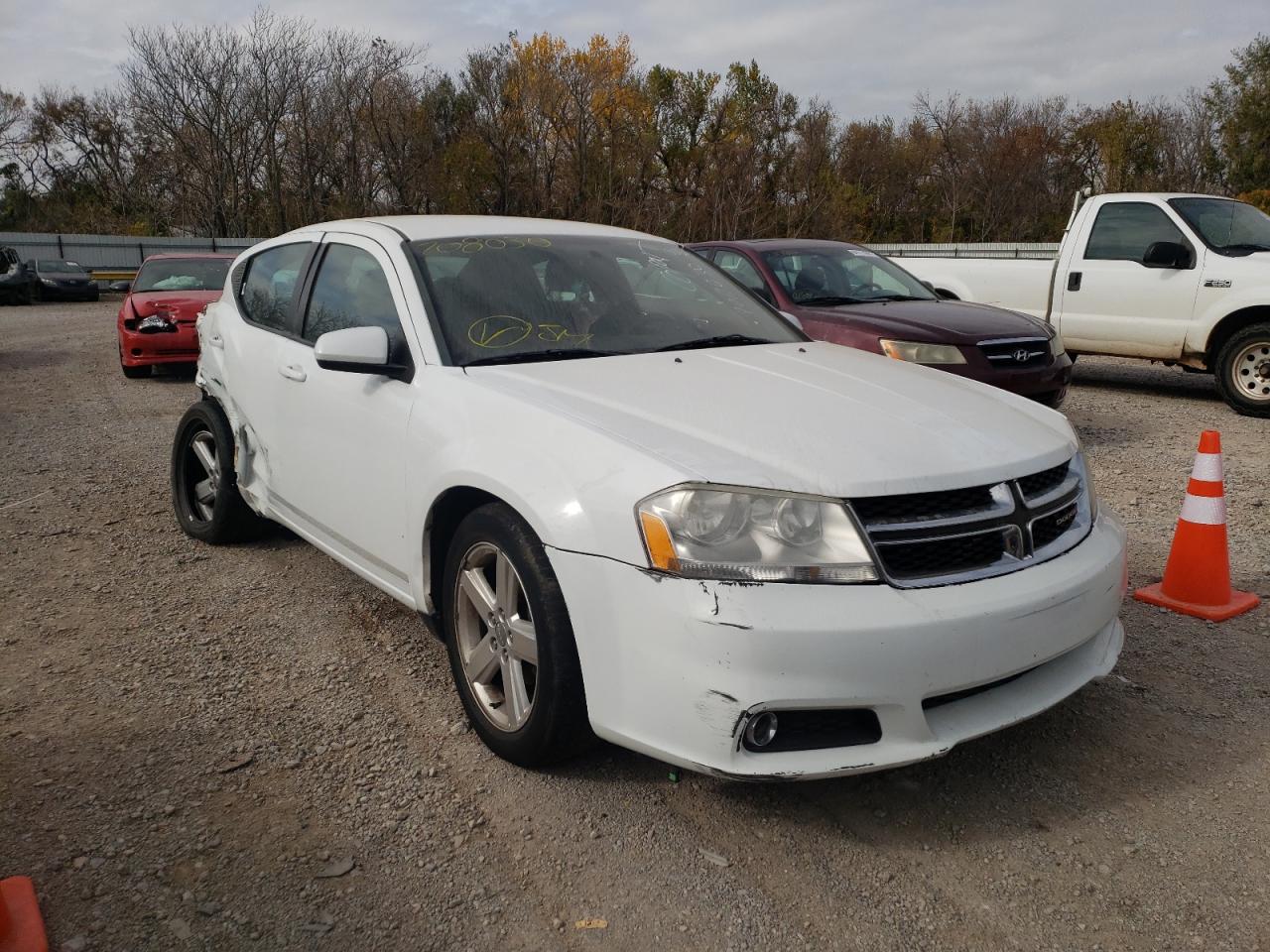 DODGE AVENGER SX 2013 with VIN 1C3CDZCB8DN708030 - Photo from auction
