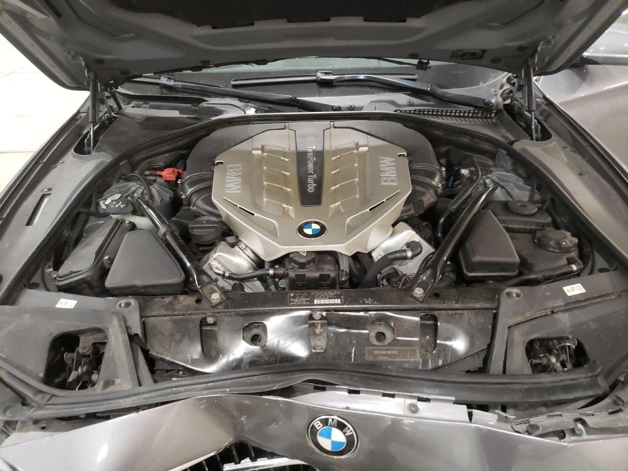 Photo 7 from auction – 2011 BMW 550 XI with VIN WBAFU9C57BC784749