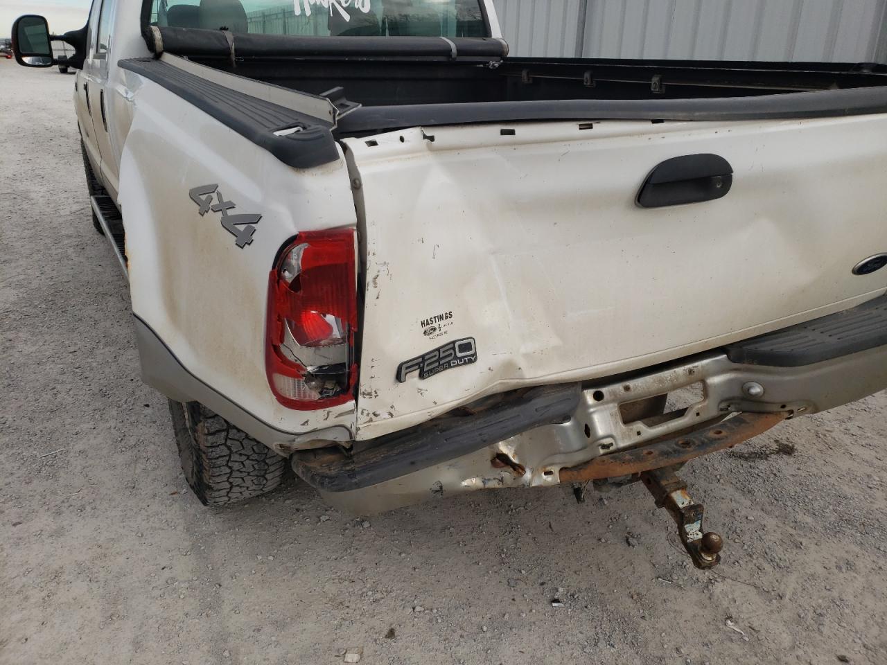 Photo 9 from auction – 2004 FORD F250 SUPER with VIN 1FTNW21P64ED56778