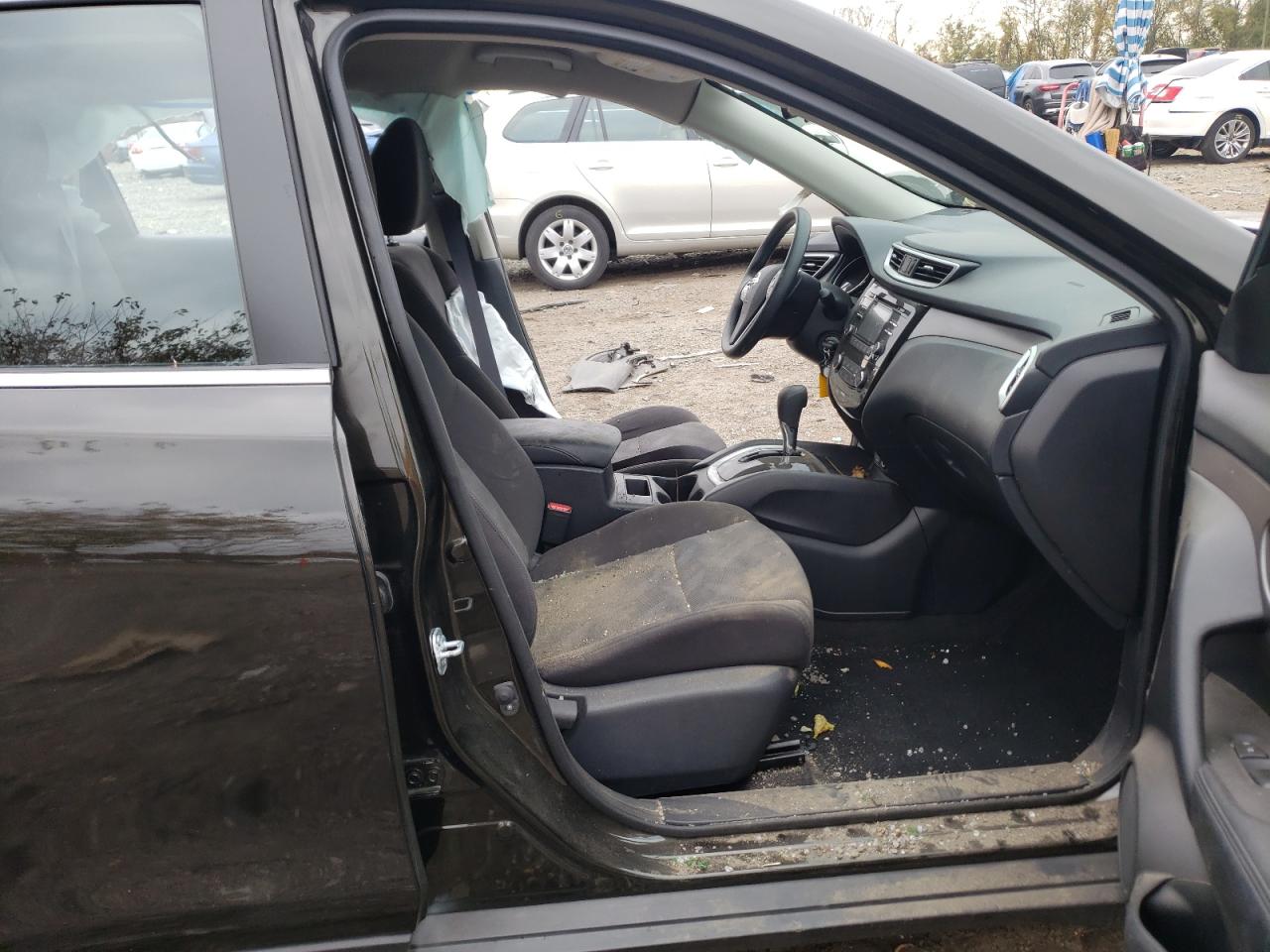 Photo 5 from auction – 2016 NISSAN ROGUE S with VIN KNMAT2MV4GP721842