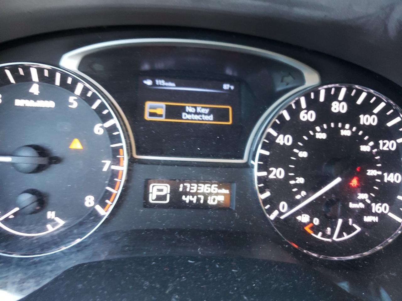 Photo 8 from auction – 2013 NISSAN PATHFINDER with VIN 5N1AR2MN4DC635587