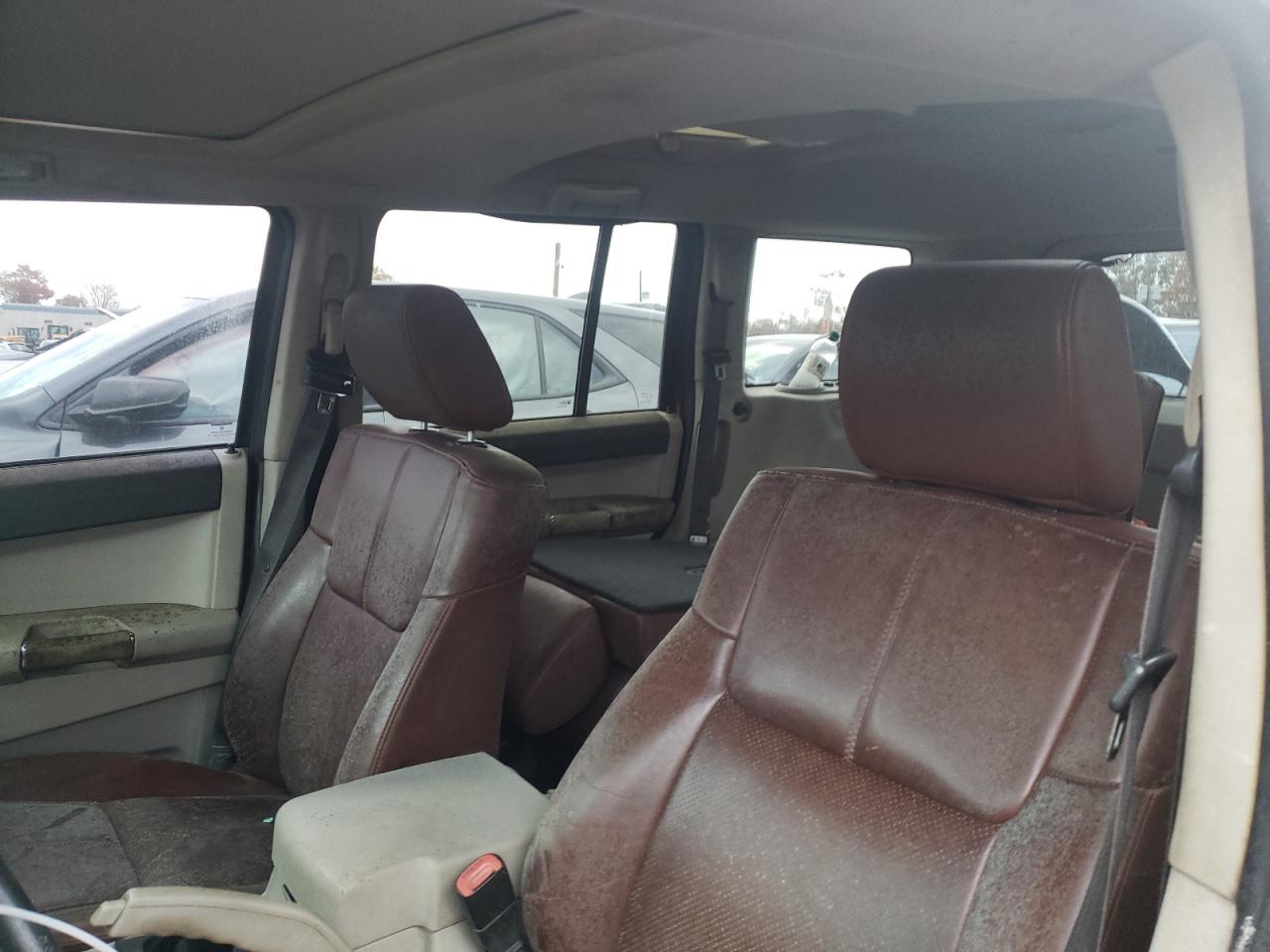 Photo 9 from auction – 2006 JEEP COMMANDER with VIN 1J8HG58206C225519