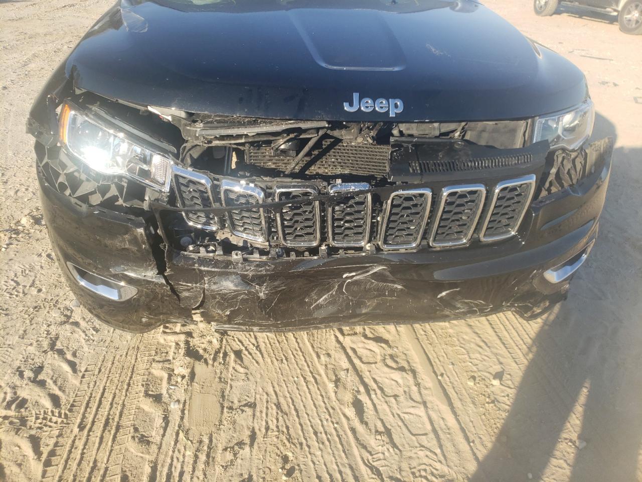 Photo 9 from auction – 2019 JEEP GRAND CHER with VIN 1C4RJFBG1KC688707