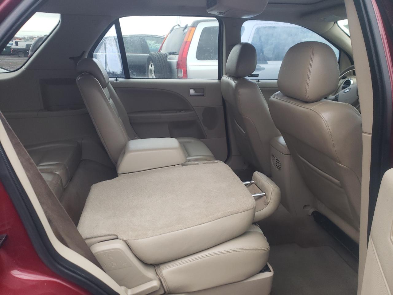 Photo 6 from auction – 2005 FORD FREESTYLE with VIN 1FMDK06155GA02770