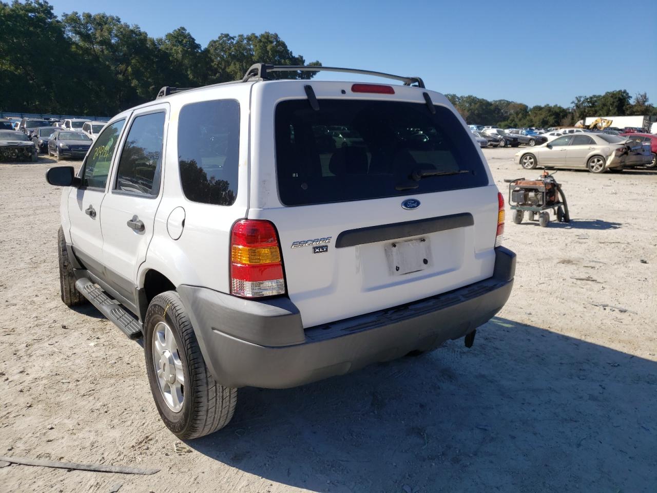 Photo 3 from auction – 2003 FORD ESCAPE XLT with VIN 1FMYU03163KB80455