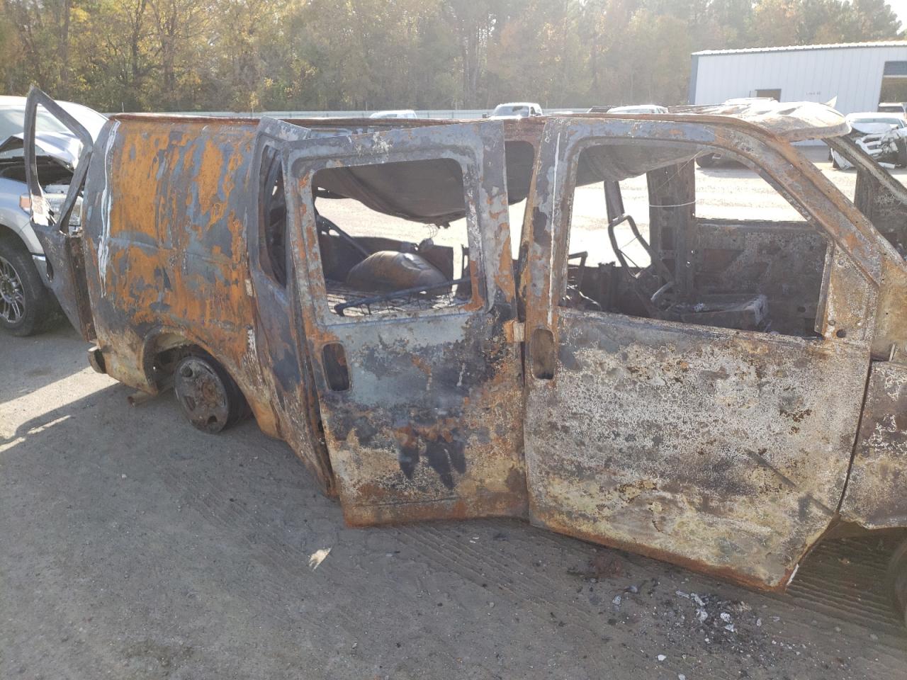 Photo 9 from auction – 2005 CHEVROLET EXPRESS G2 with VIN 1GCGG25VX51106919
