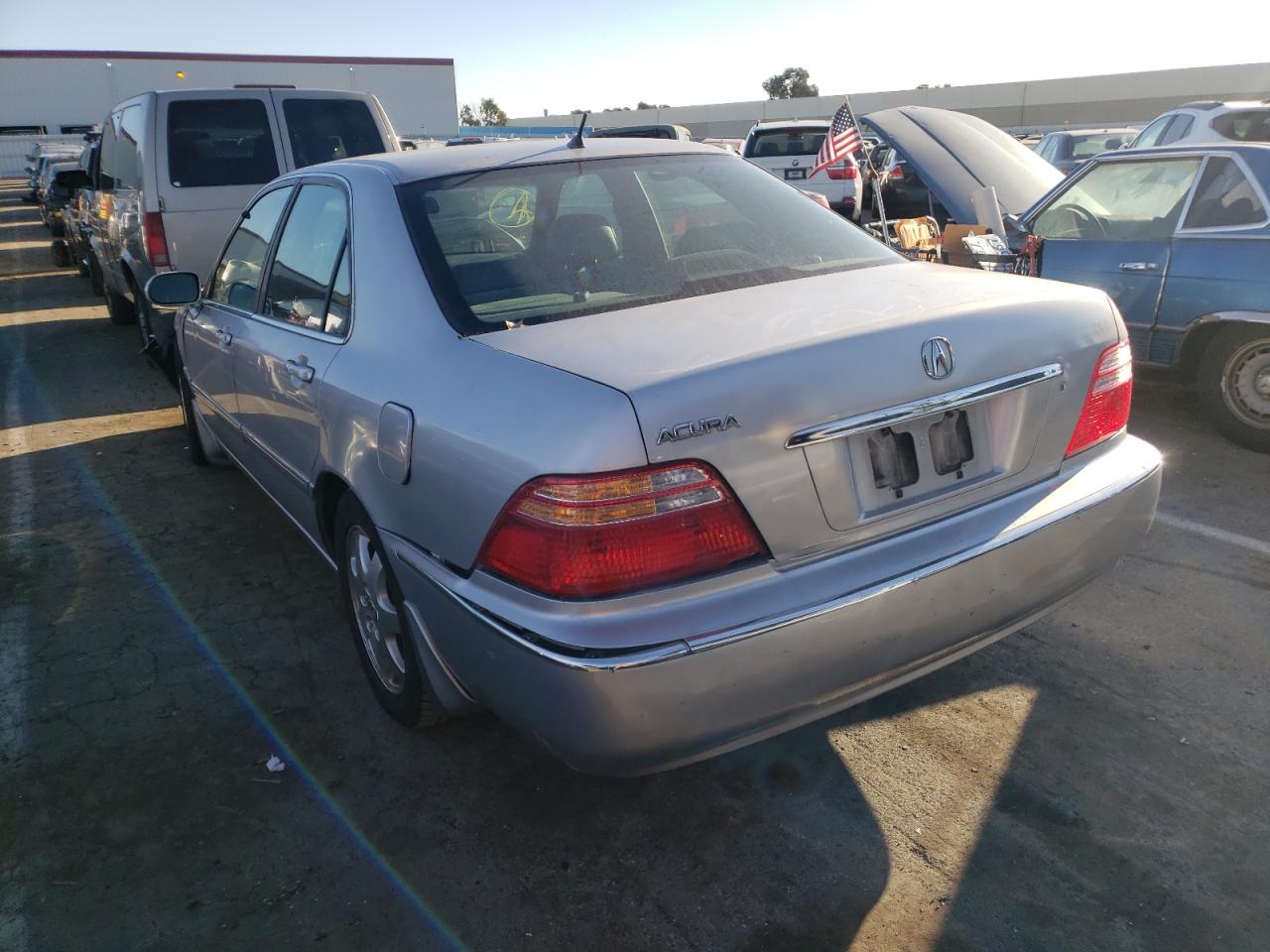Photo 3 from auction – 2002 ACURA 3.5RL with VIN JH4KA96532C014696