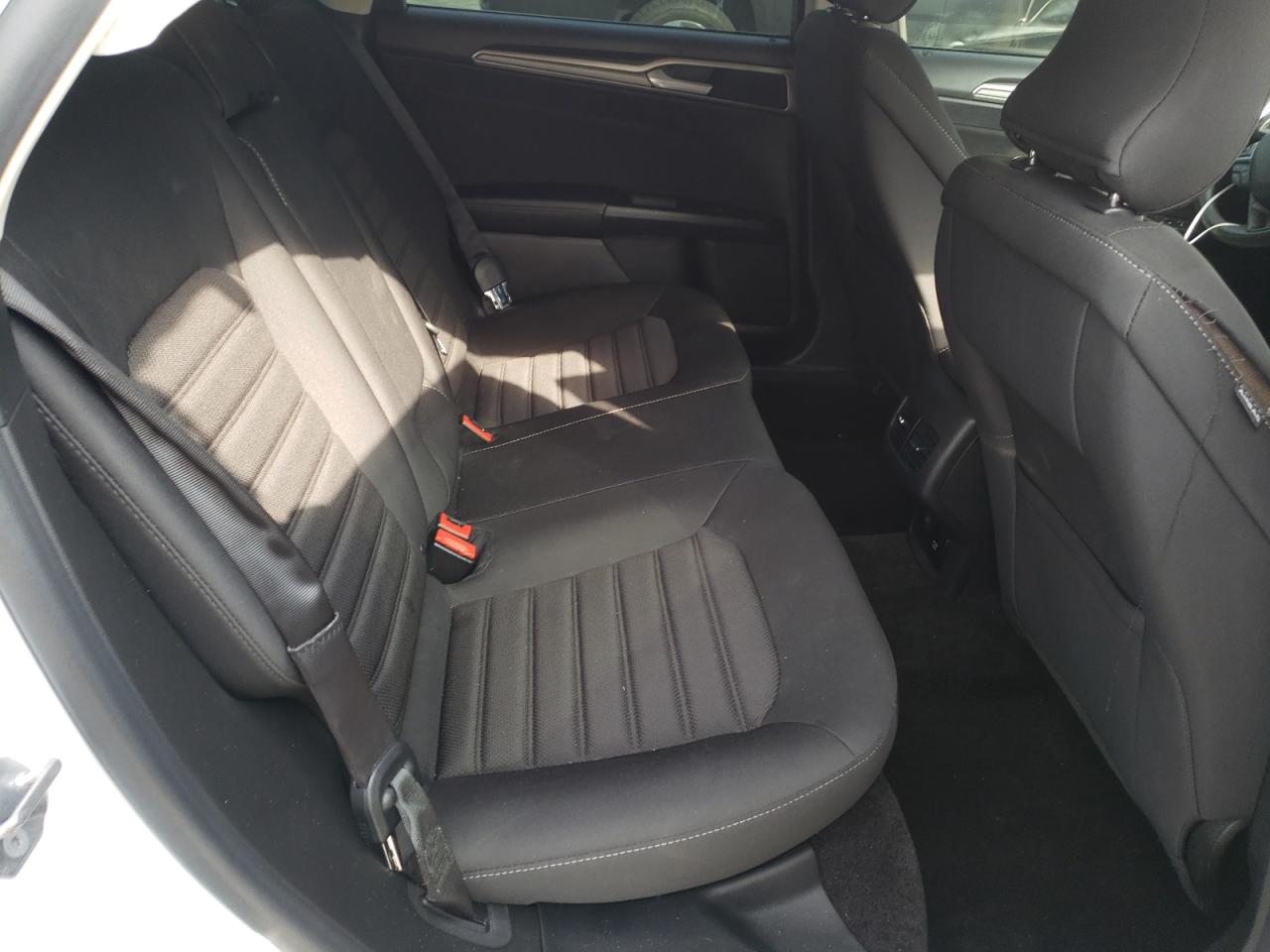 Photo 6 from auction – 2018 FORD FUSION SE with VIN 3FA6P0LU3JR211673