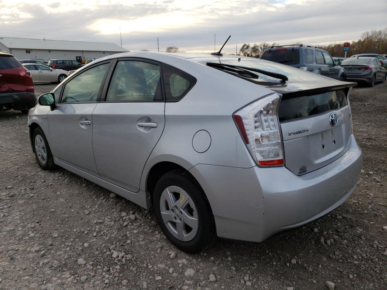 Photo 3 from auction – 2011 TOYOTA PRIUS with VIN JTDKN3DU2B5346078