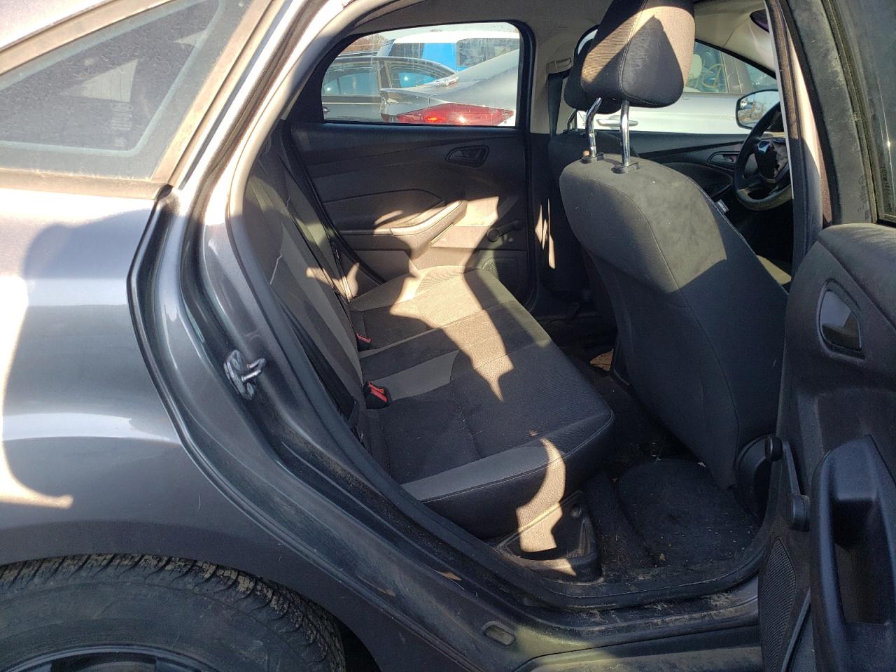 Photo 6 from auction – 2013 FORD FOCUS S with VIN 1FADP3E21DL136477