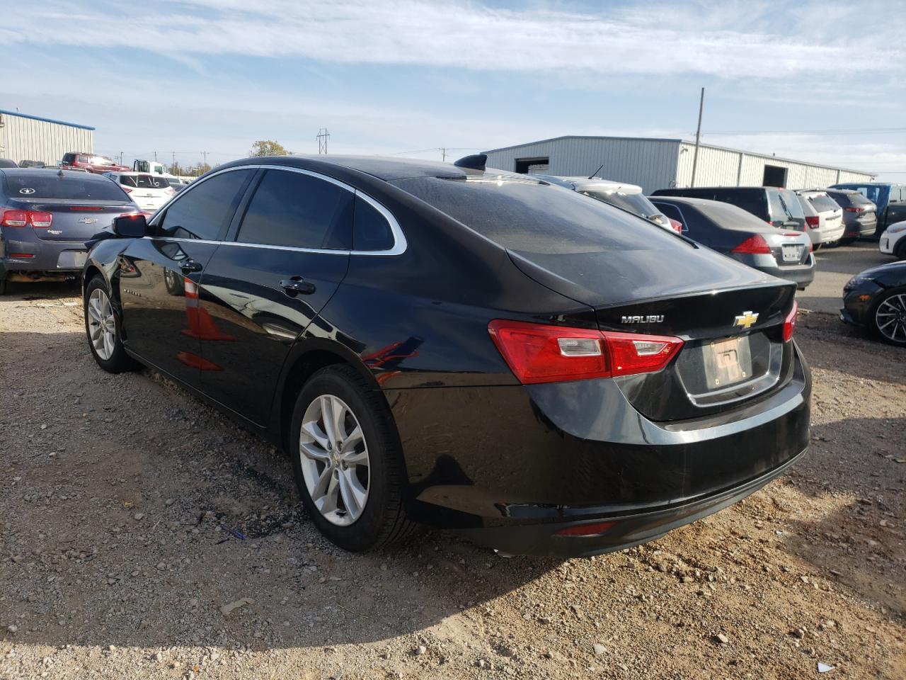 Photo 3 from auction – 2017 CHEVROLET MALIBU LT with VIN 1G1ZE5ST5HF164987