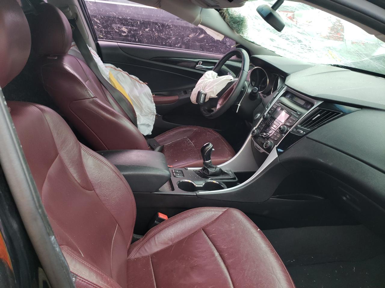 Photo 5 from auction – 2012 HYUNDAI SONATA SE with VIN 5NPEC4AC9CH482116