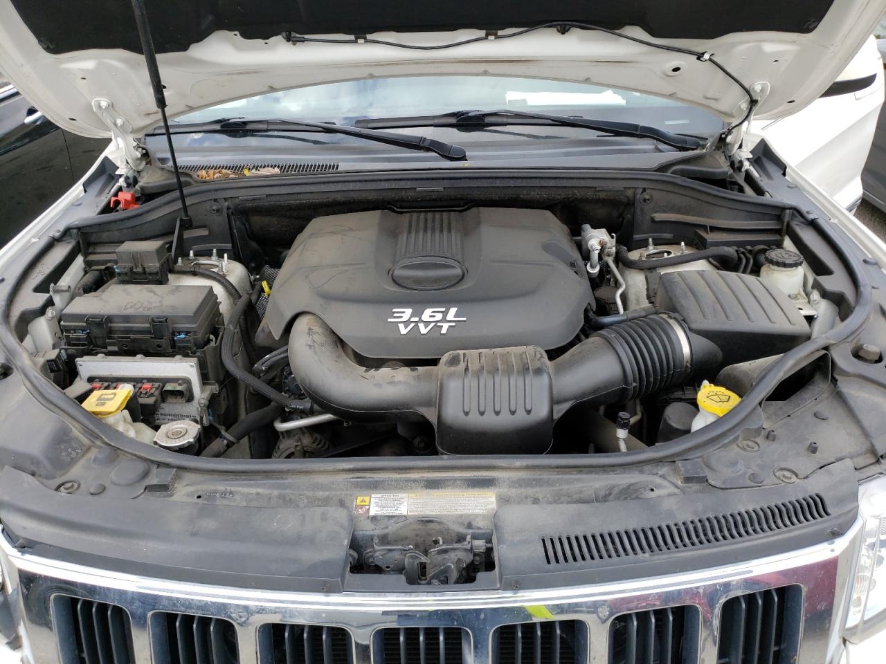 Photo 7 from auction – 2012 JEEP GRAND CHER with VIN 1C4RJEAG0CC215488