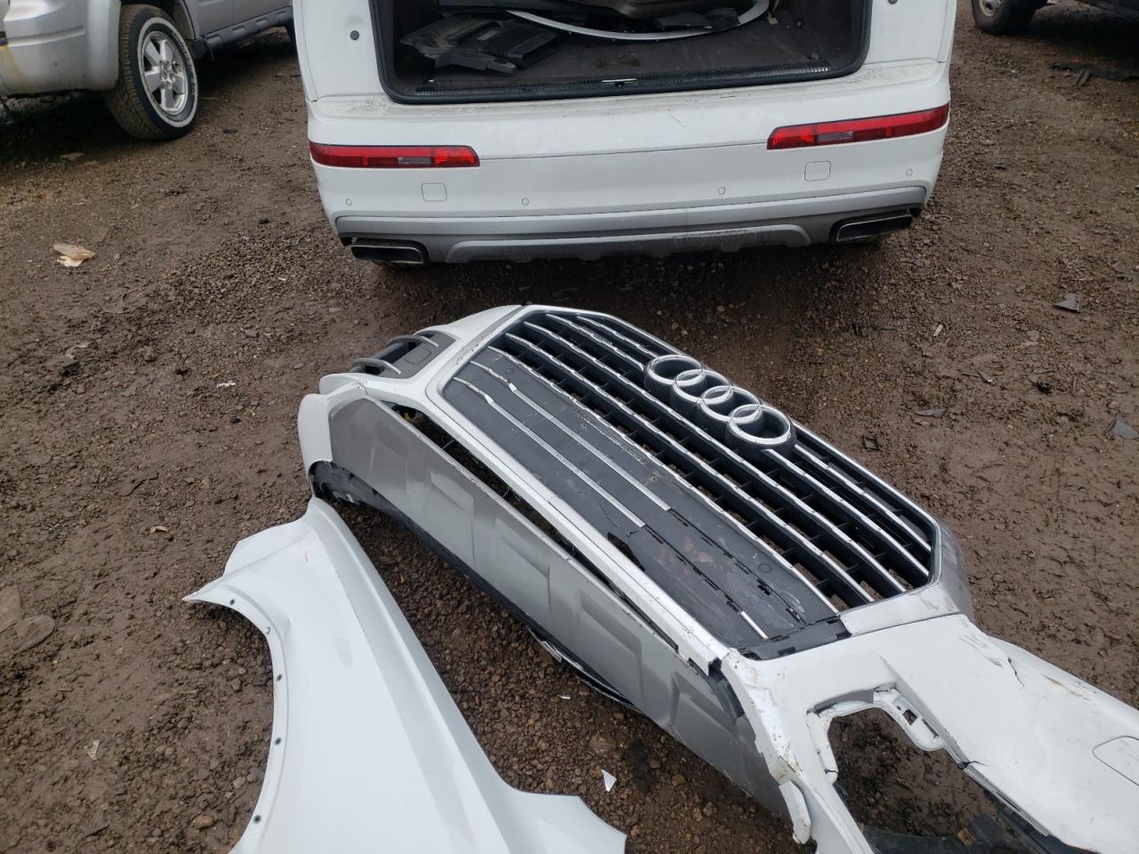 Photo 9 from auction – 2018 AUDI Q7 PREMIUM with VIN WA1LAAF76JD032976