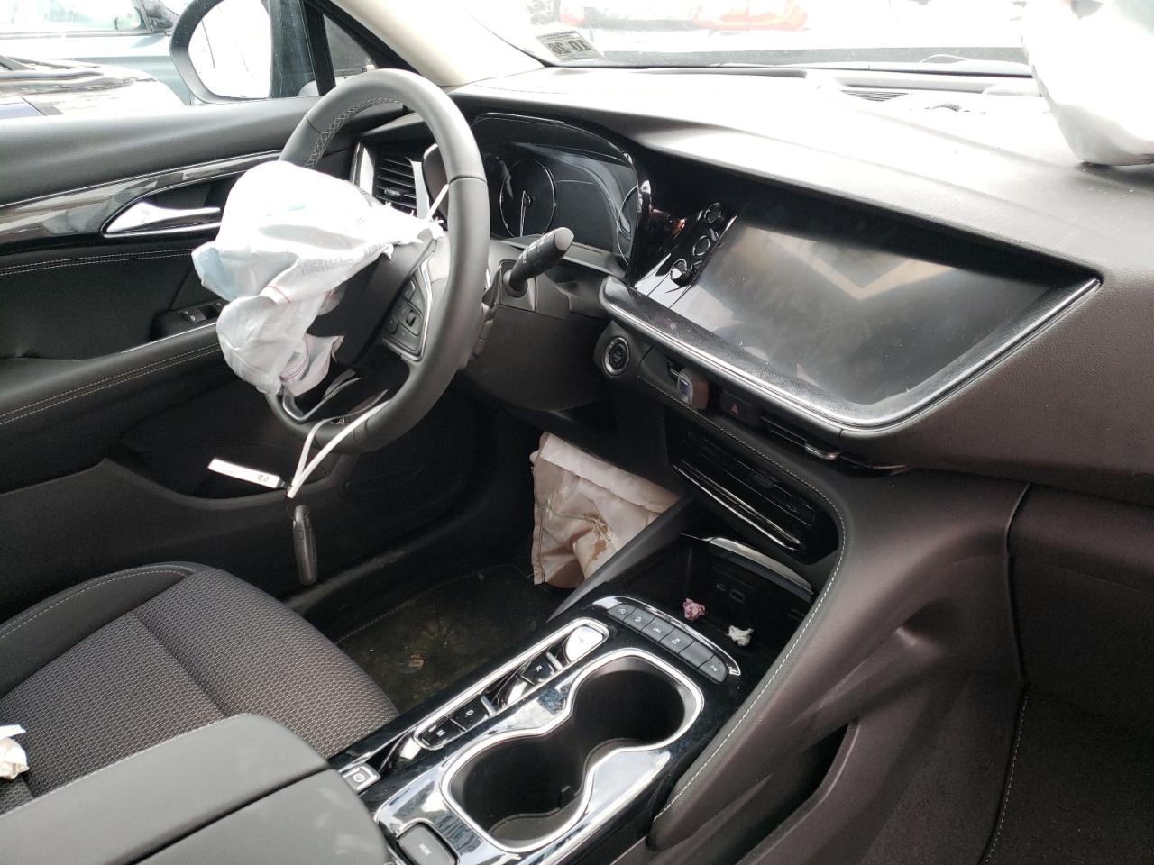 Photo 9 from auction – 2021 BUICK ENVISION with VIN LRBFZMR45MD193434