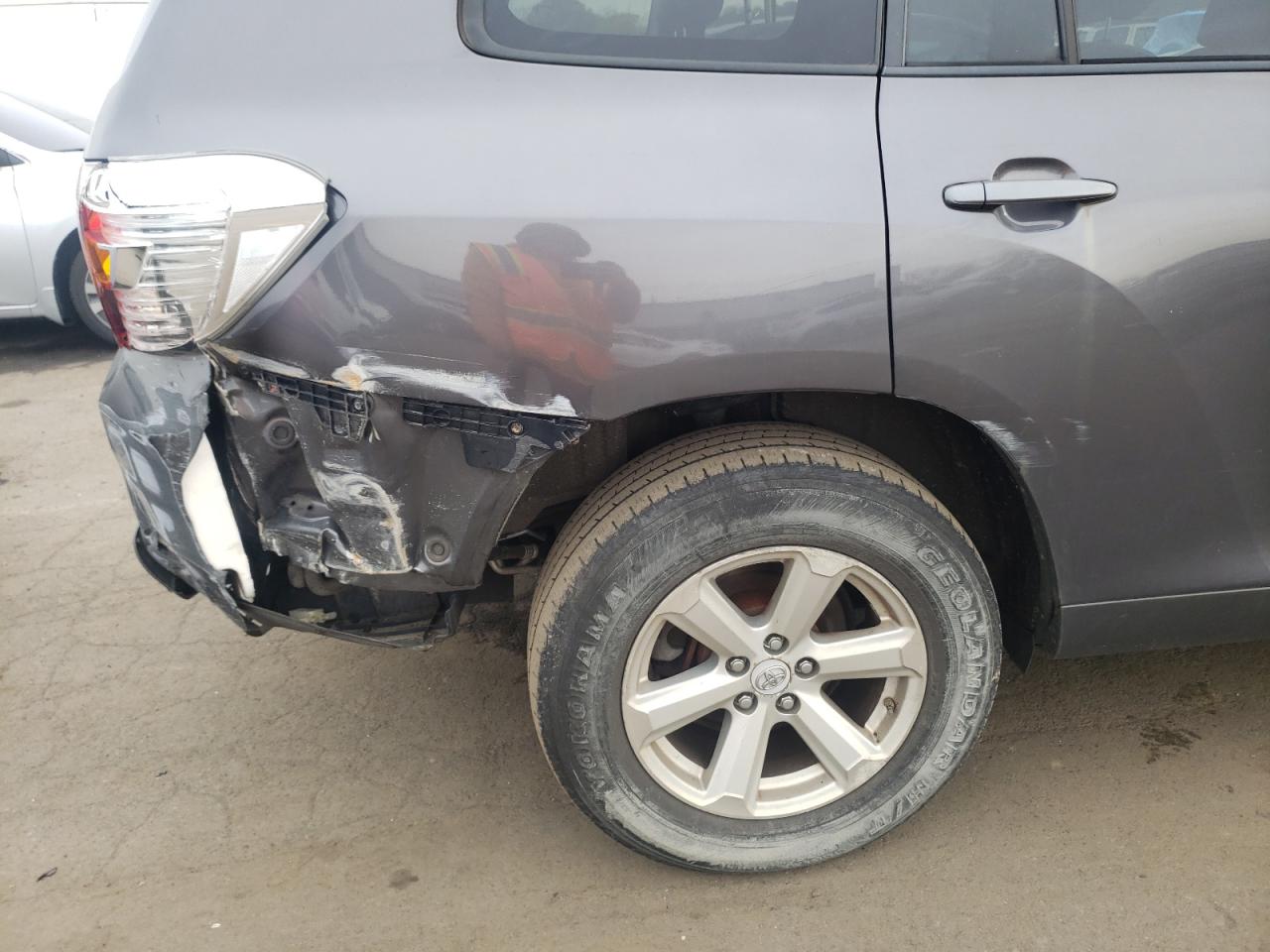 Photo 9 from auction – 2009 TOYOTA HIGHLANDER with VIN JTEES41A392118801