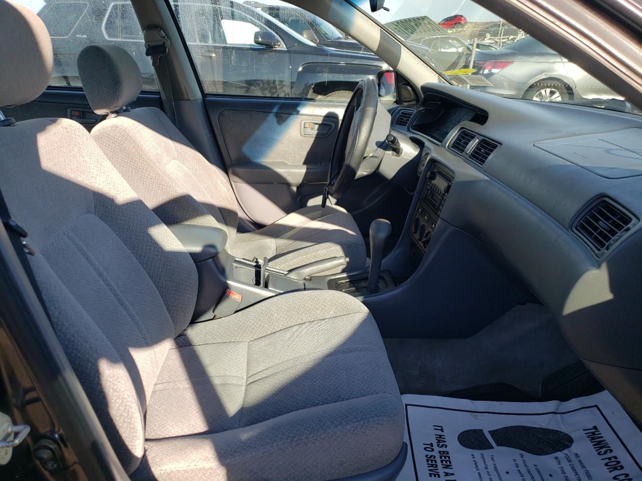 Photo 5 from auction – 2000 TOYOTA CAMRY CE with VIN JT2BG22K7Y0487264