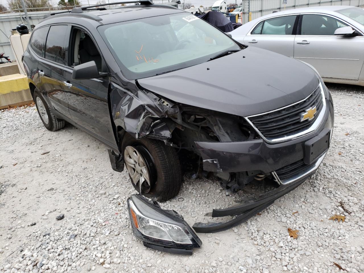 CHEVROLET TRAVERSE L 2015 with VIN 1GNKRFED2FJ351449 - Photo from auction