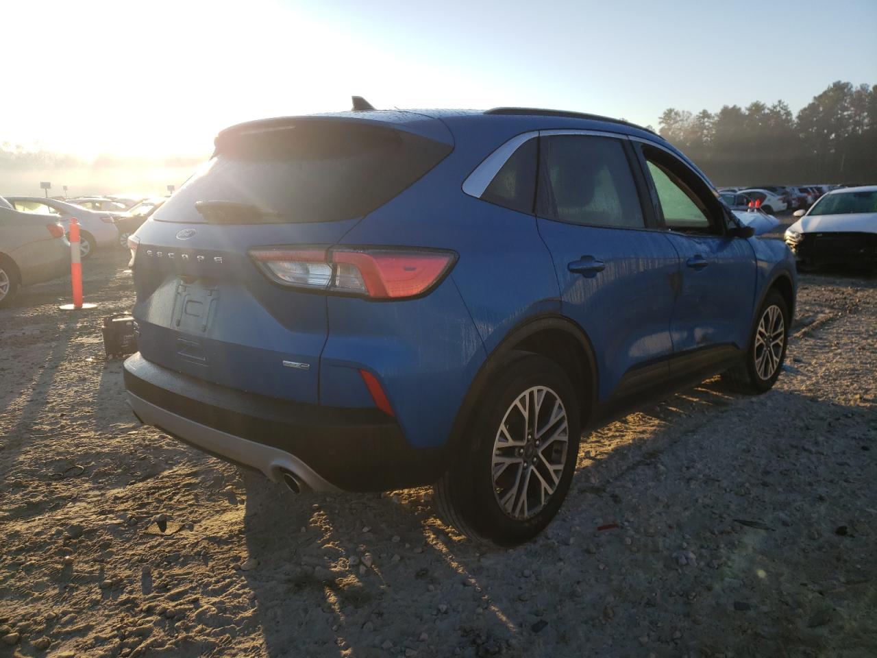 Photo 4 from auction – 2020 FORD ESCAPE SEL with VIN 1FMCU9H67LUA72806
