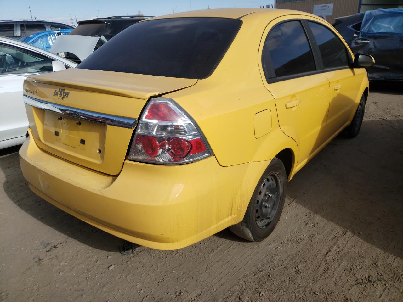 Photo 4 from auction – 2011 CHEVROLET AVEO LS with VIN KL1TD5DE5BB118953