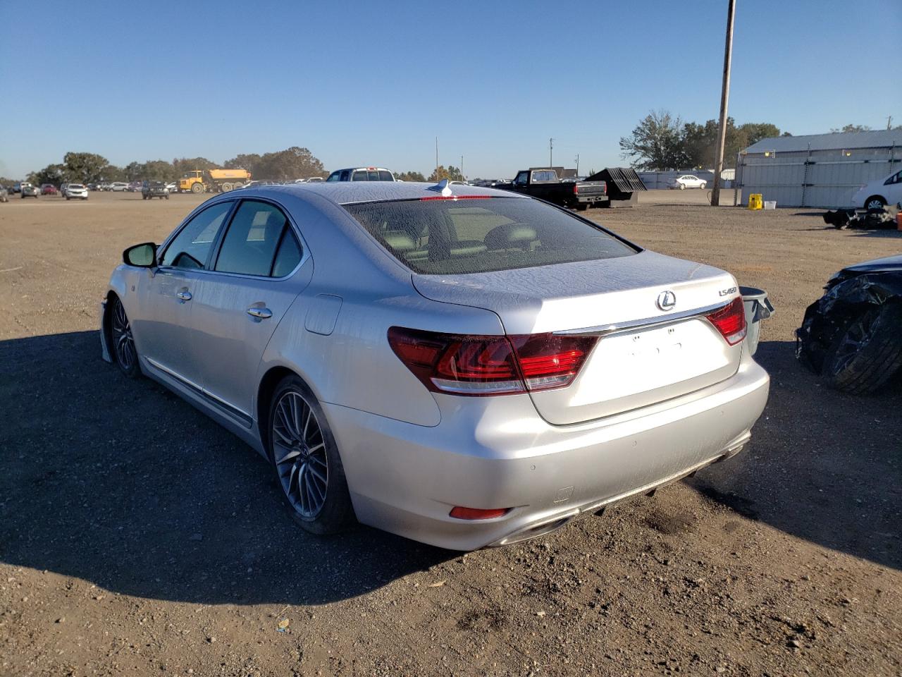Photo 3 from auction – 2013 LEXUS LS 460 with VIN JTHCL5EF6D5017858