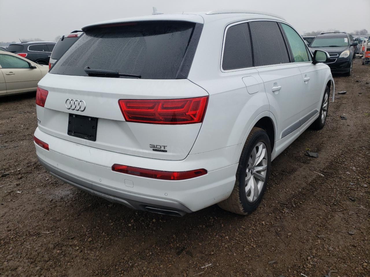 Photo 4 from auction – 2018 AUDI Q7 PREMIUM with VIN WA1LAAF76JD032976