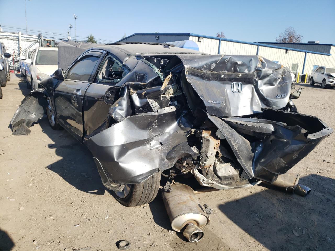 Photo 3 from auction – 2011 HONDA ACCORD EXL with VIN 1HGCS2B87BA002185
