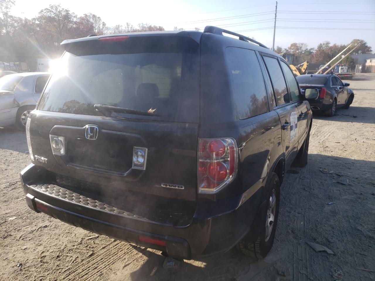 Photo 4 from auction – 2006 HONDA PILOT EX with VIN 5FNYF18426B027970