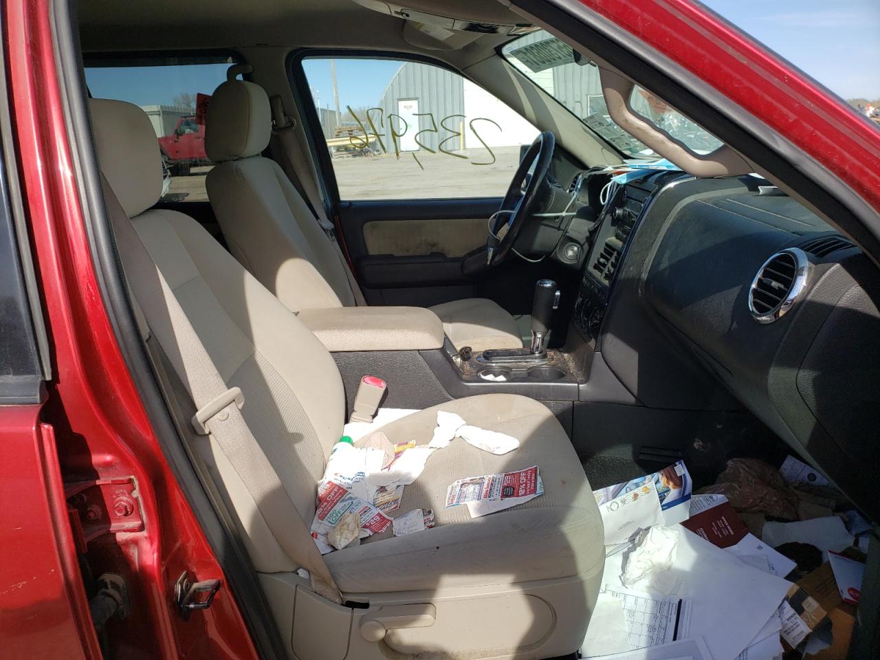 Photo 5 from auction – 2008 FORD EXPLORER X with VIN 1FMEU73E38UA74670