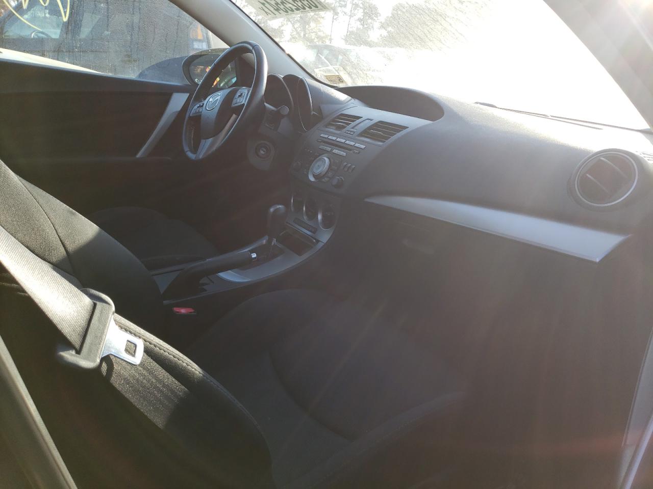 Photo 5 from auction – 2010 MAZDA 3 S with VIN JM1BL1S57A1311029