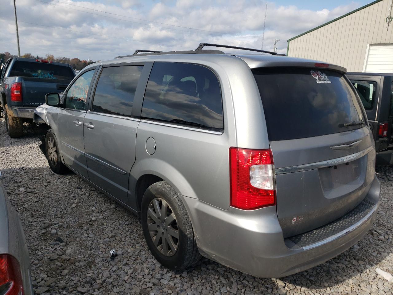 Photo 3 from auction – 2013 CHRYSLER TOWN & COU with VIN 2C4RC1BG3DR705286
