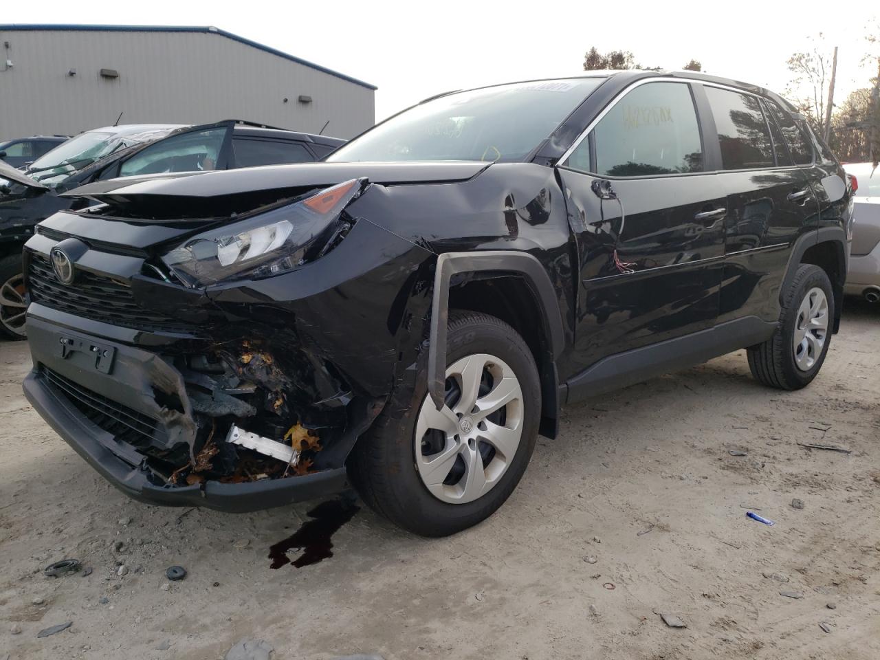 Photo 2 from auction – 2020 TOYOTA RAV4 LE with VIN 2T3G1RFV5LC131171