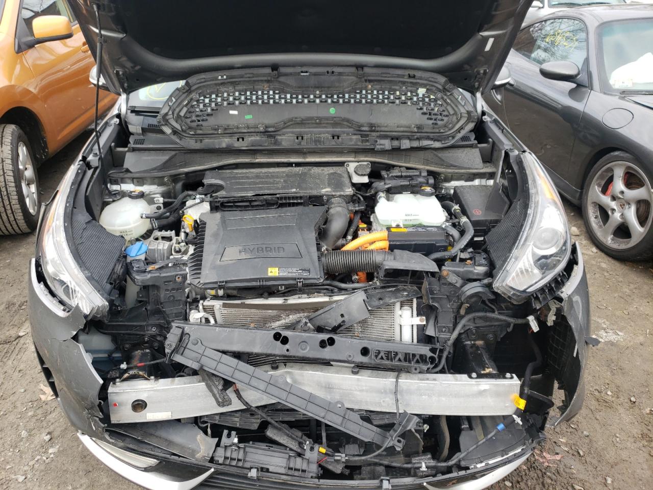 Photo 7 from auction – 2017 KIA NIRO EX with VIN KNDCC3LC4H5066027