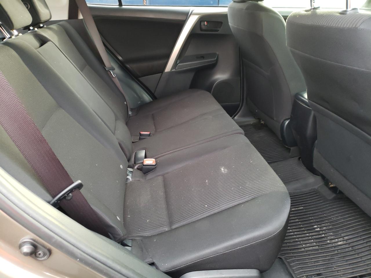 Photo 6 from auction – 2015 TOYOTA RAV4 LE with VIN JTMBFREV8FD118069