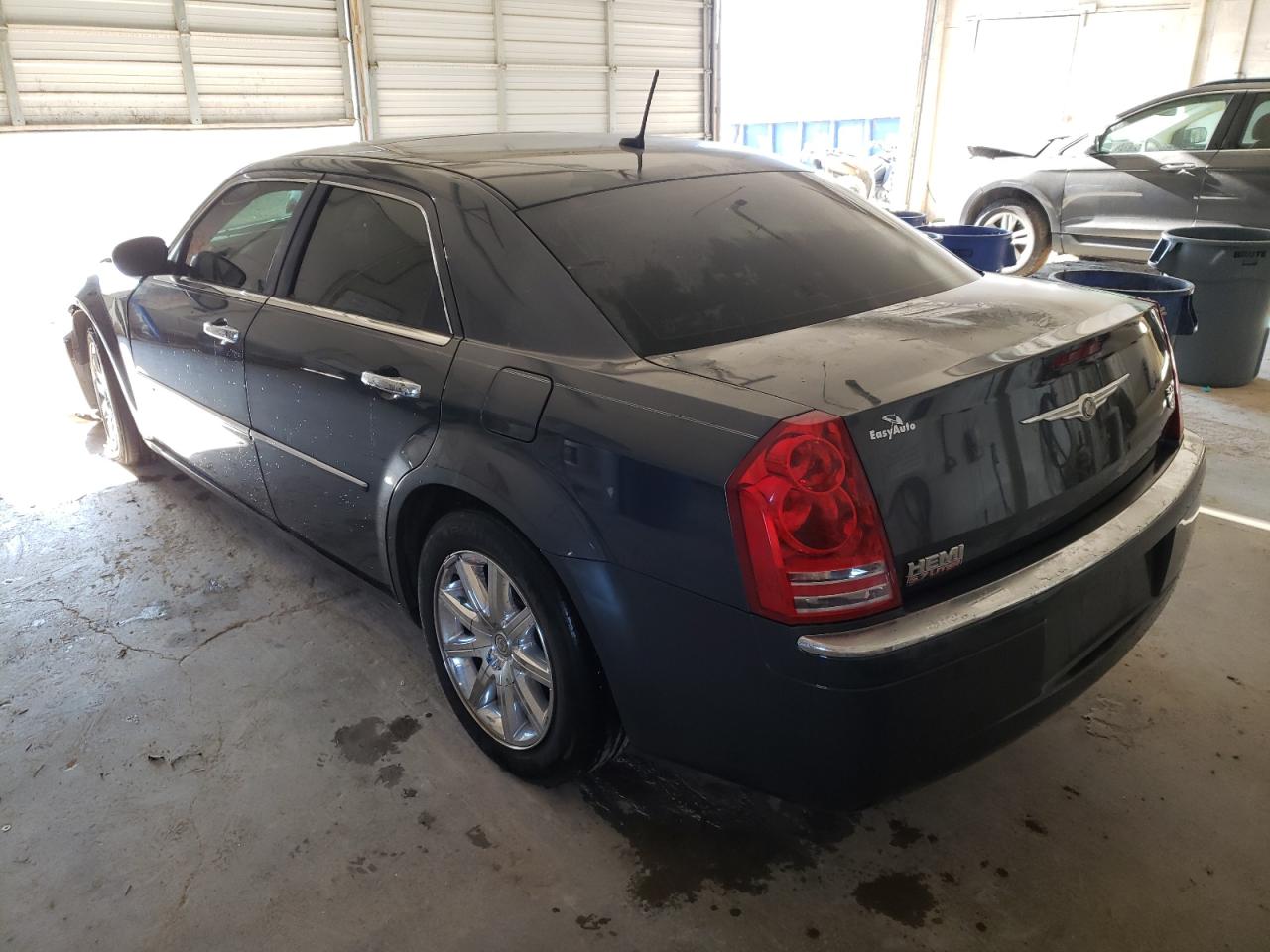 Photo 3 from auction – 2008 CHRYSLER 300C with VIN 2C3KA63H38H331967