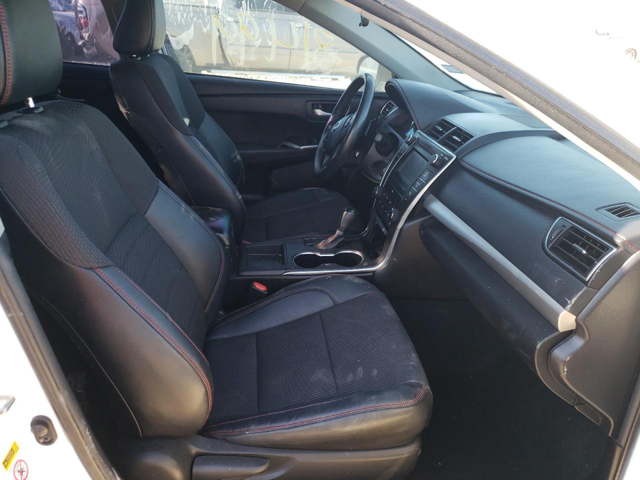 Photo 5 from auction – 2016 TOYOTA CAMRY LE with VIN 4T1BF1FK6GU203494