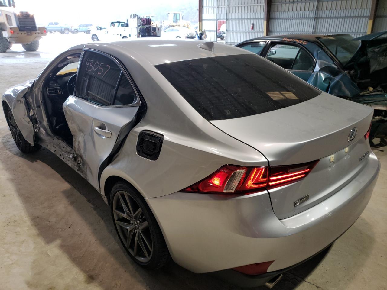 Photo 3 from auction – 2016 LEXUS IS 200T with VIN JTHBA1D25G5029495
