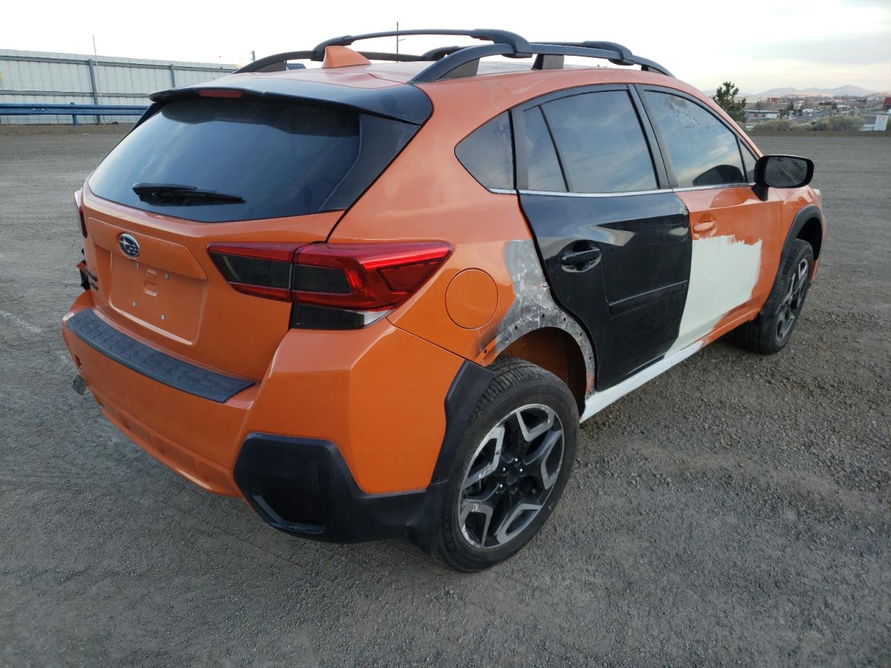 Photo 4 from auction – 2018 SUBARU CROSSTREK with VIN JF2GTAJC5JH278790