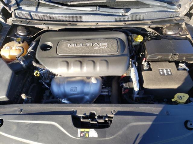 Photo 7 from auction – 2015 CHRYSLER 200 LIMITE with VIN 1C3CCCABXFN746901