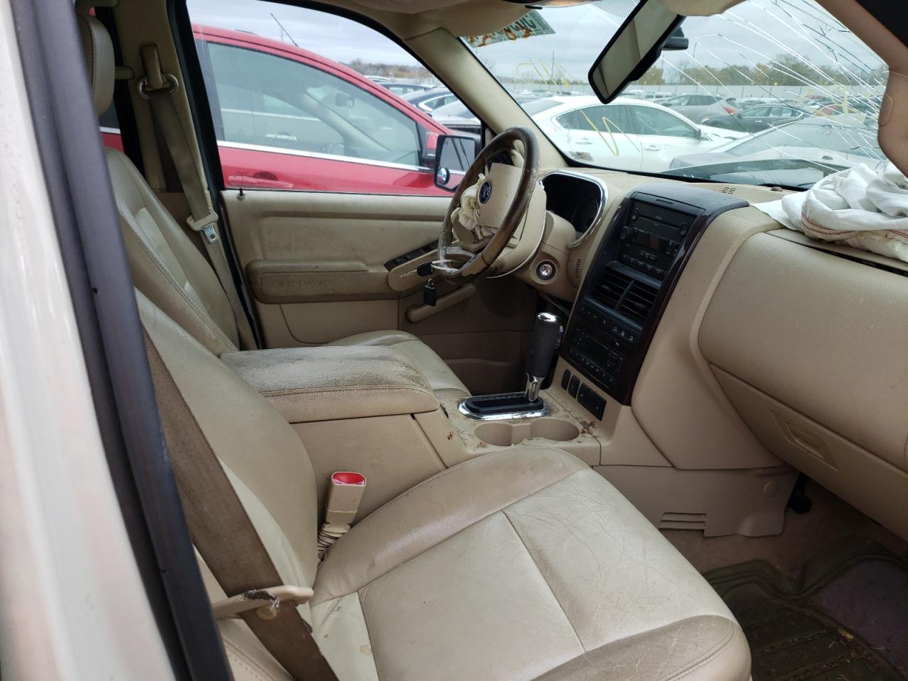 Photo 5 from auction – 2006 FORD EXPLORER L with VIN 1FMEU75876ZA26287
