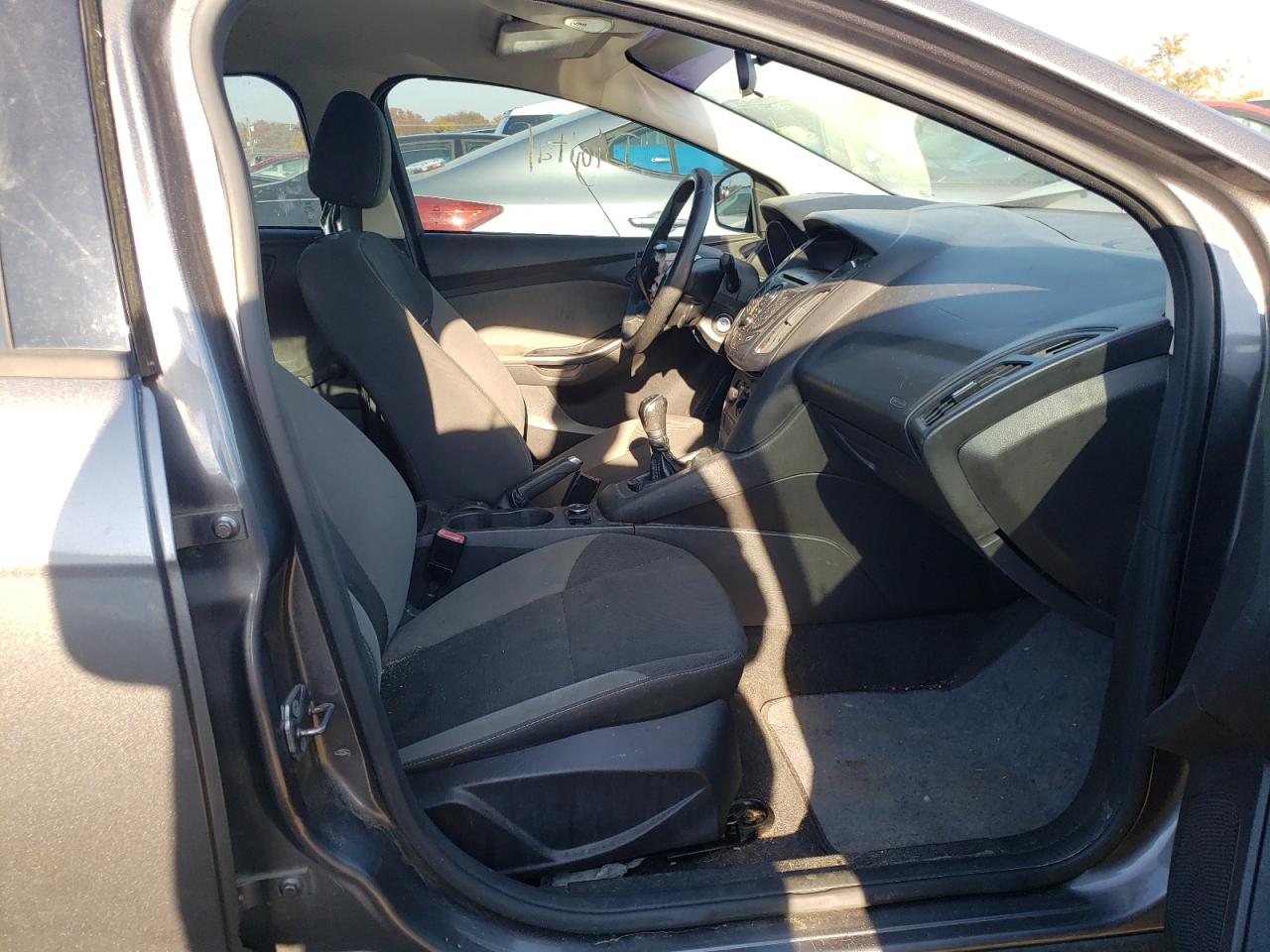 Photo 5 from auction – 2013 FORD FOCUS S with VIN 1FADP3E21DL136477